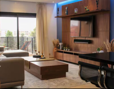 Piscine sur le toit. Appartement haut standing