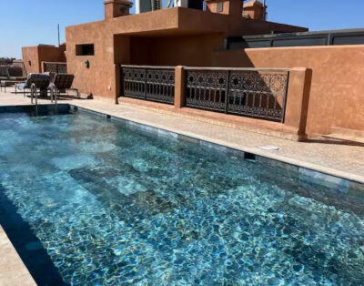 Appart moderne à Gueliz avec piscine sur le toit