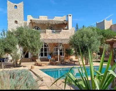 Villa Loubane-Heated Pool charming Escape 10minTown